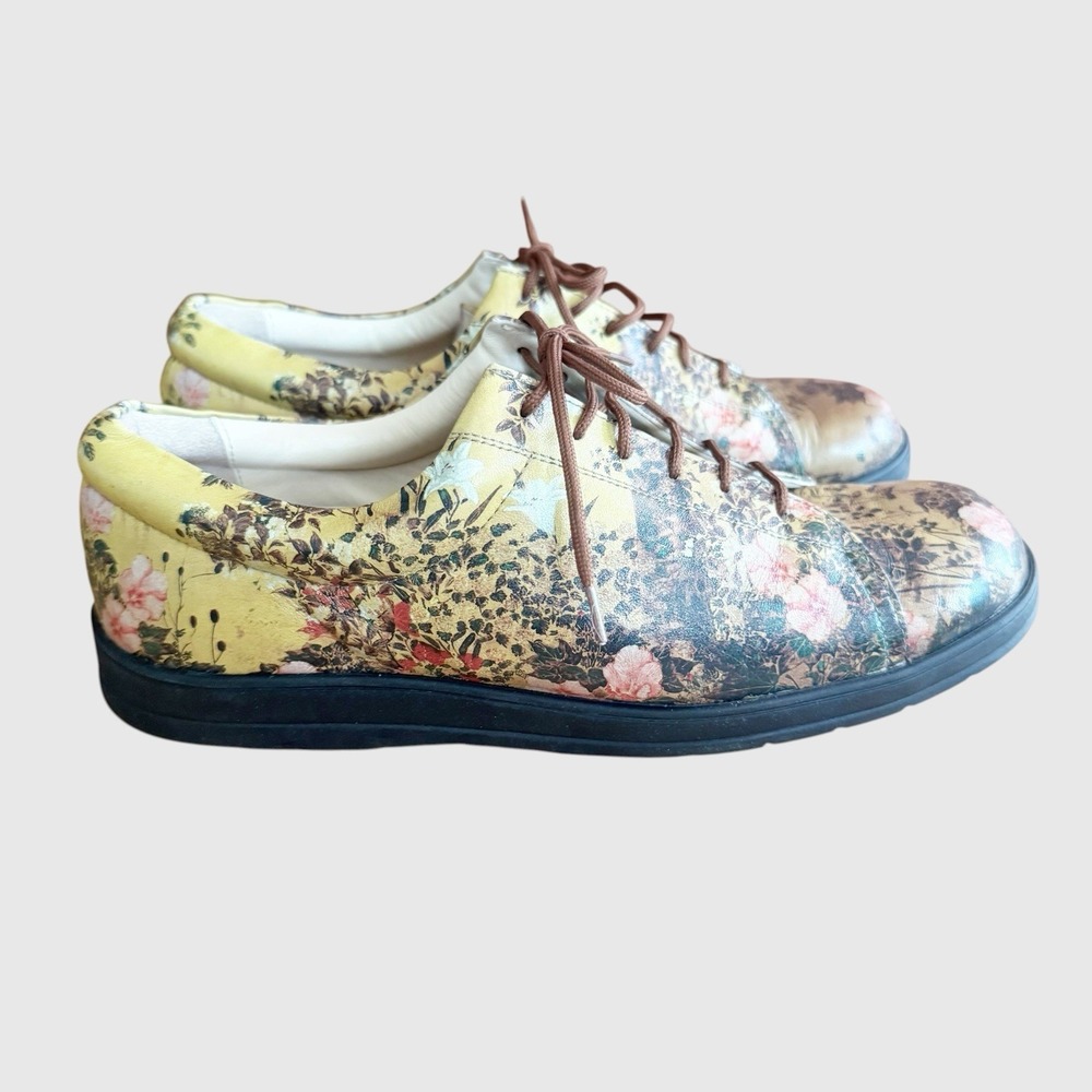 JEON Icon Shoes Women 7.5 Traditional Japanese Botanical Wearable Art Sneakers